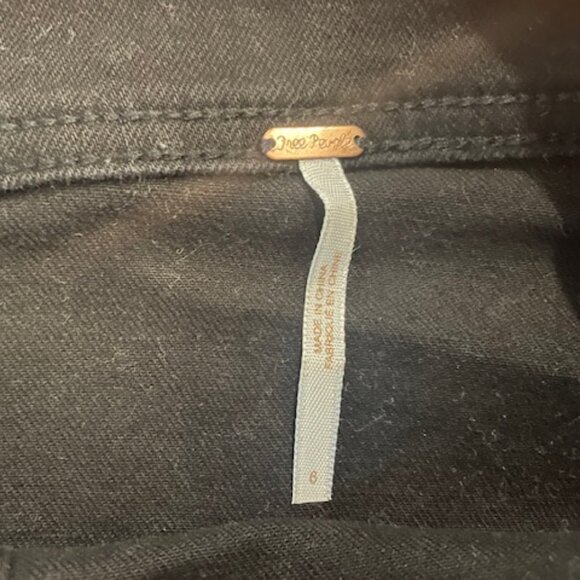 Free People Button Front Black Denim Skirt - Women's Size 6 - Picture 5 of 5